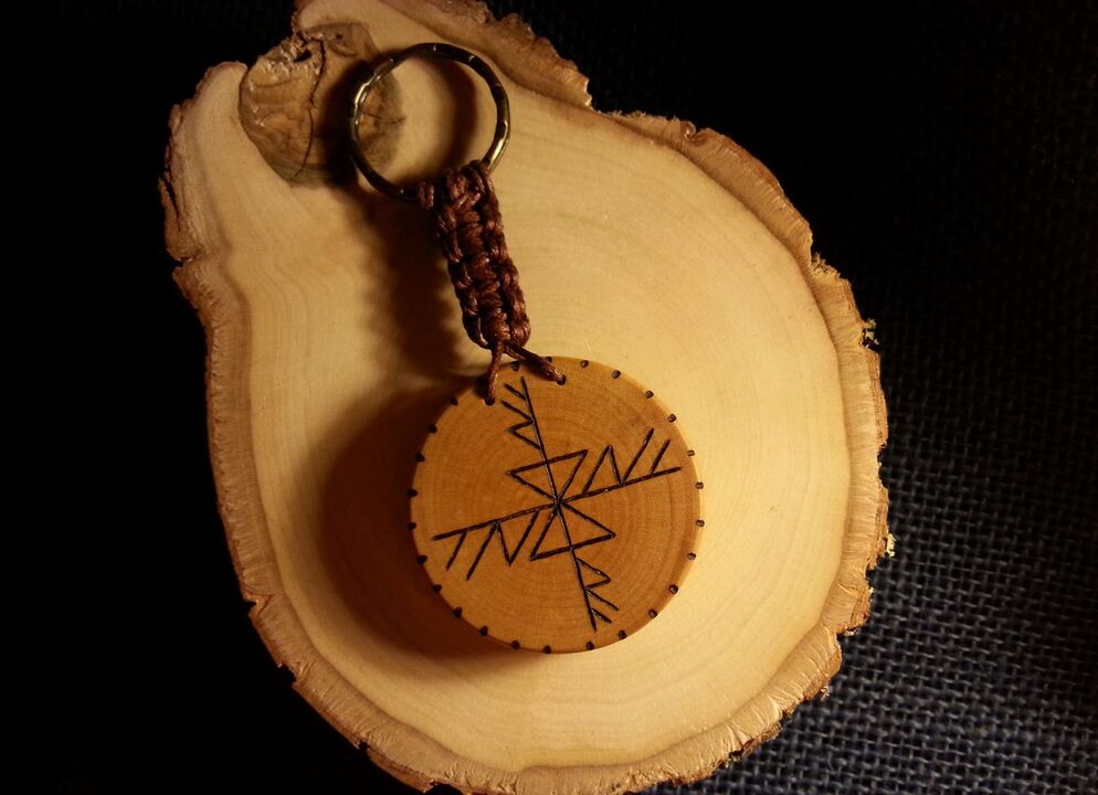 The Mill Rune Amulet attracts wealth to its owner